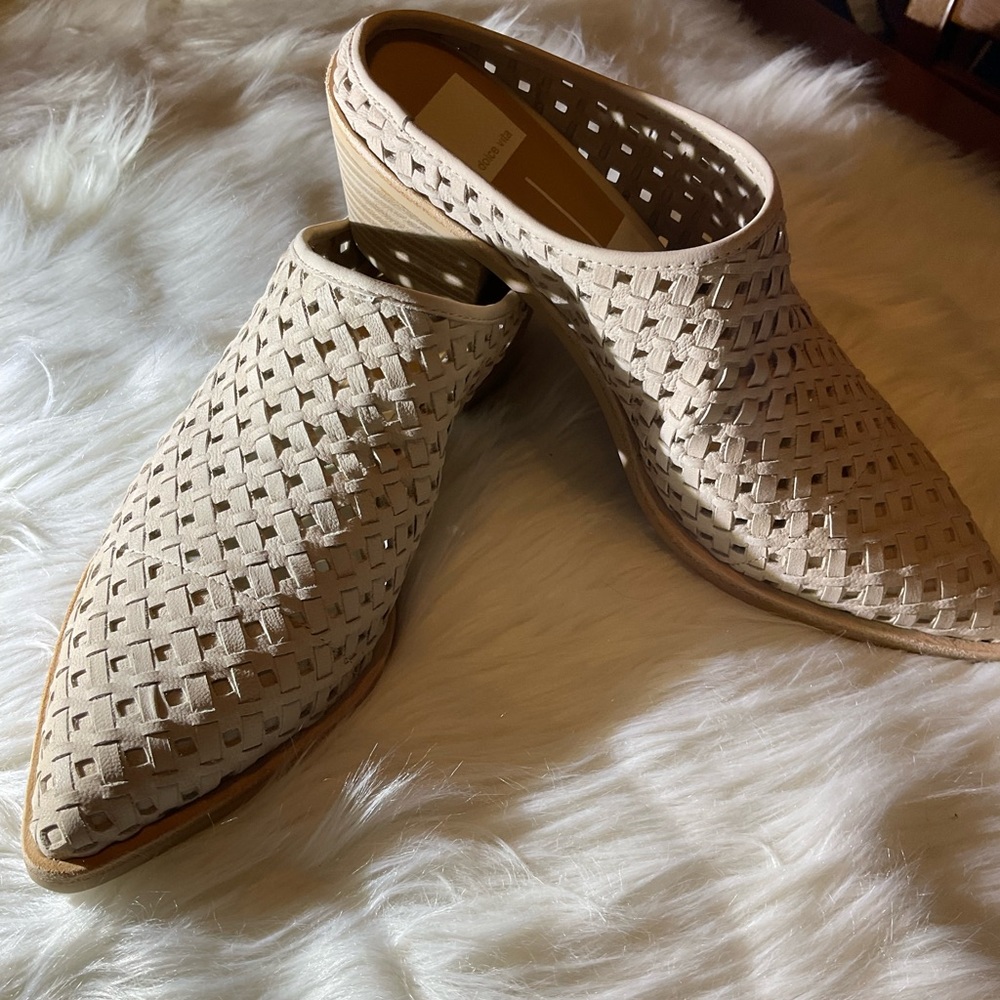 Dolce Vita  woven mule size 10. NWOB